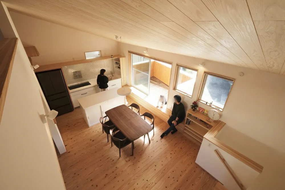 狭小地24坪の敷地を最大限に活かす！「2階リビングの田上の家」
