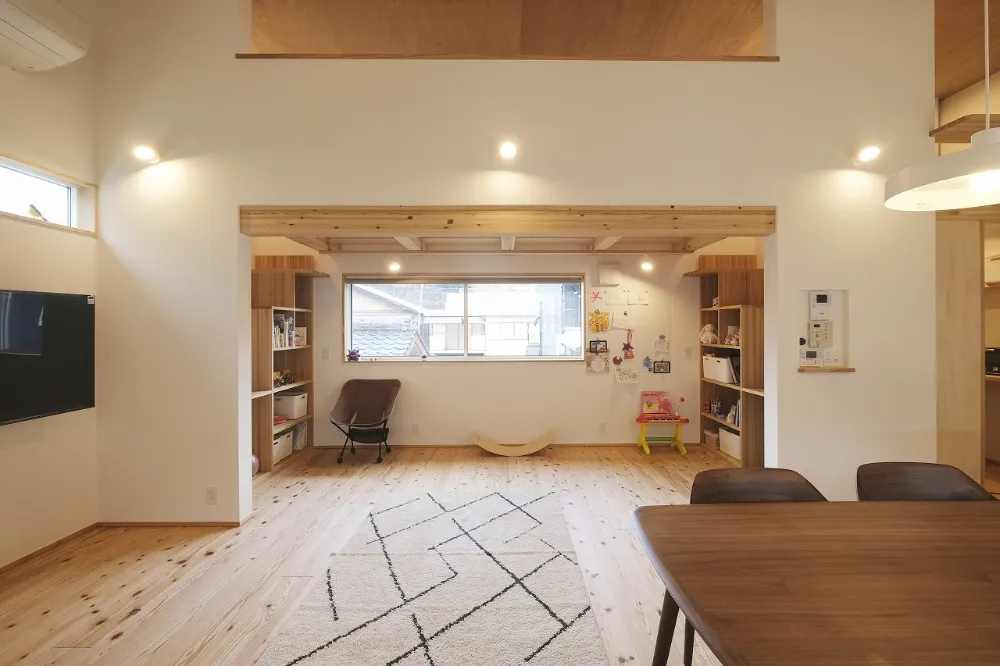 狭小地24坪の敷地を最大限に活かす！「2階リビングの田上の家」