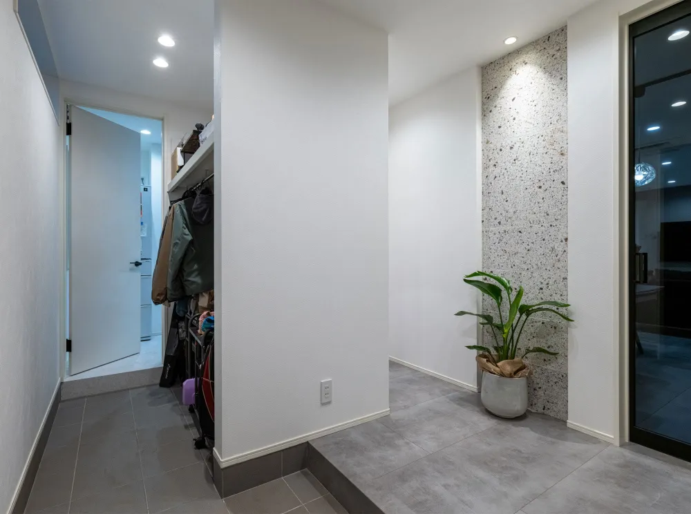 家族も愛猫たちも嬉しい、サンルームがある快適動線の家